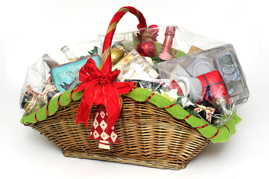IS A HAMPER BASKET A GOOD GIFT?