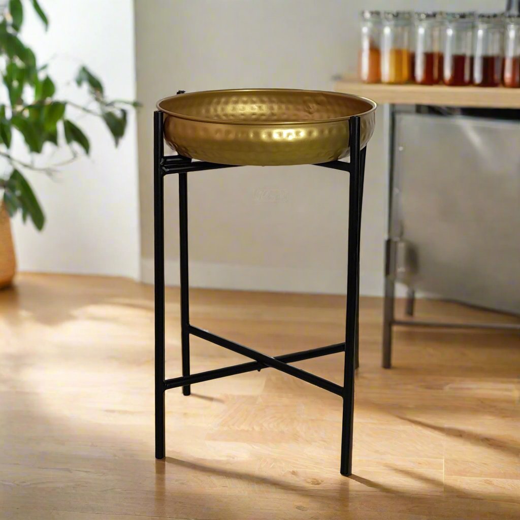 Metal Planter with Foldable Stand