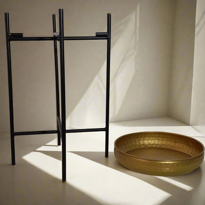 Metal Planter with Foldable Stand