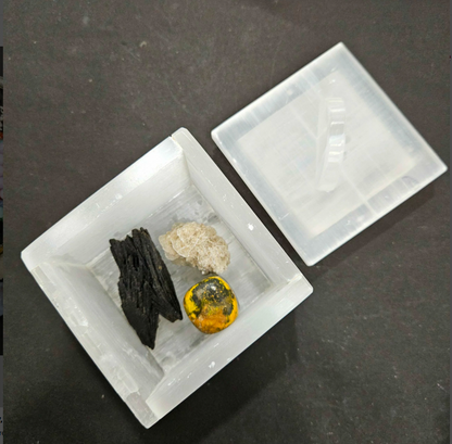 Selenite Cleansing Box
