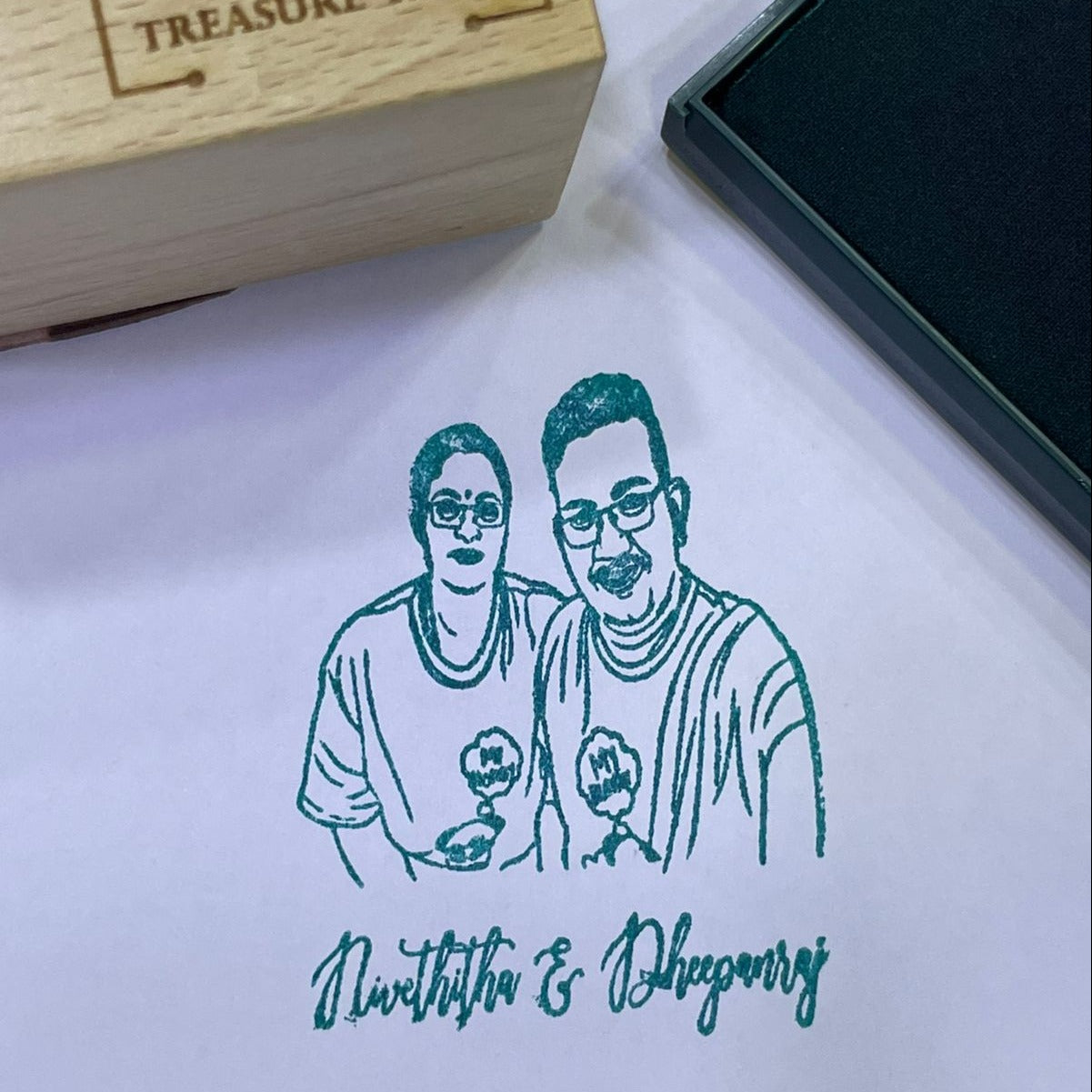 Personalized Couple Photo Stamp – Custom Rubber Stamp with Names – Ideal for Wedding Invites, Anniversary Gifts, and DIY Projects